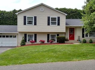 20 Chester St, Brookfield, CT 06804