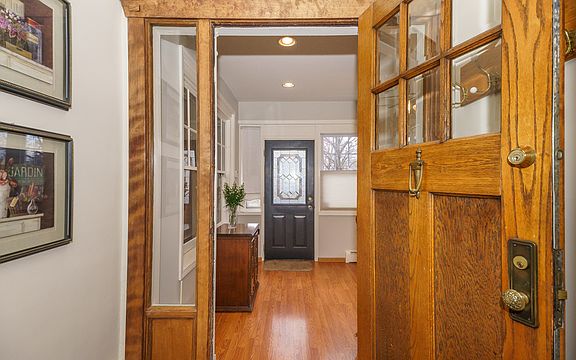 5th image of 846 Linden Ave