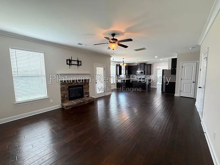 5075 Rialto Way — Photo 9