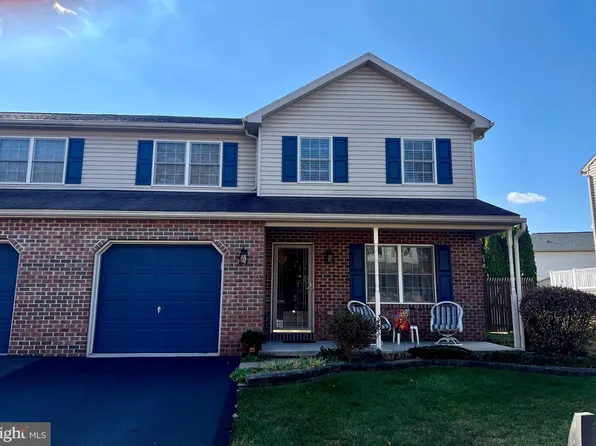 6218 Pond View Dr, Birdsboro, PA 19508
