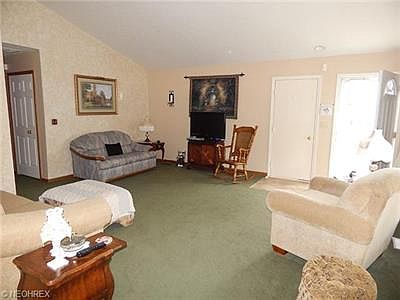 3rd image of 3968 Kelly Ln