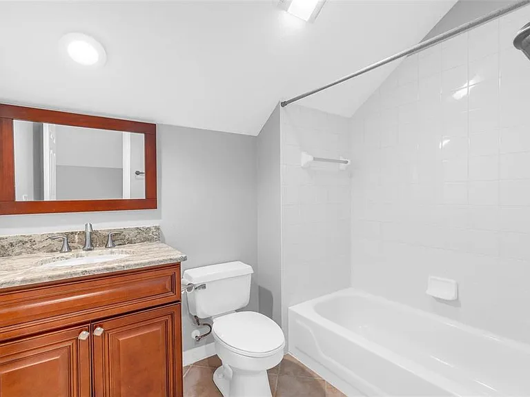 3865 Winding Lake Cir — Photo 27