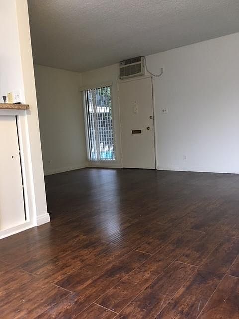 1st image of 10850 Kling St APT 1