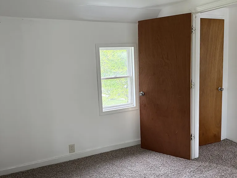 5009 Hoagland Ave — Photo 8