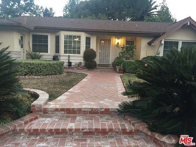 2nd image of 10741 Amigo Ave