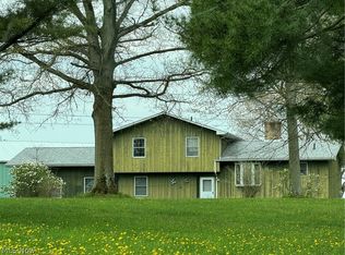 2855 Stroup Rd, Atwater, OH 44201