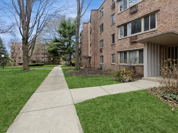 1910 W Hood Ave #Ga, Chicago, IL 60660