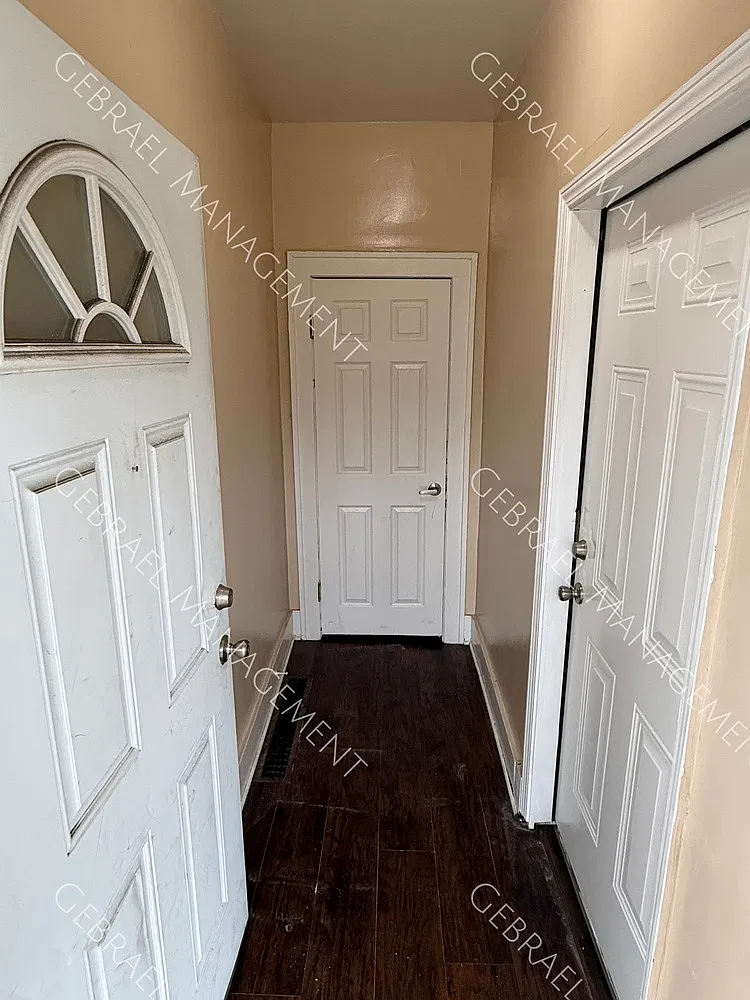 15 E Rockwood Ave New — Photo 2