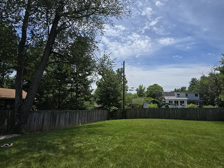 282 Zandale Dr — Photo 14
