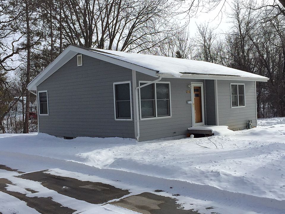 1st image of 906 Saint Peter Ave