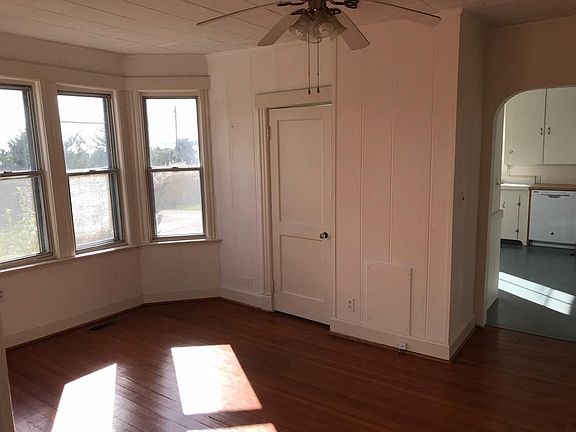 4th image of 7 Elihu St #1