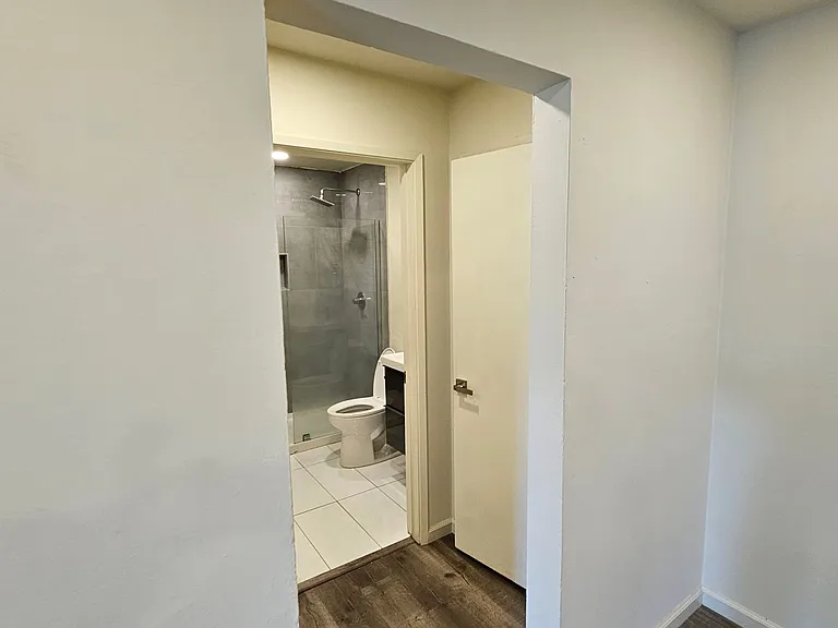 2483 Middlefield Rd — Photo 6