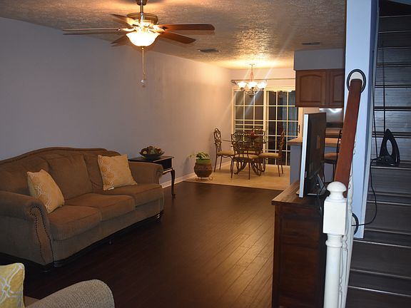 3rd image of 605 Ole Plantation Dr