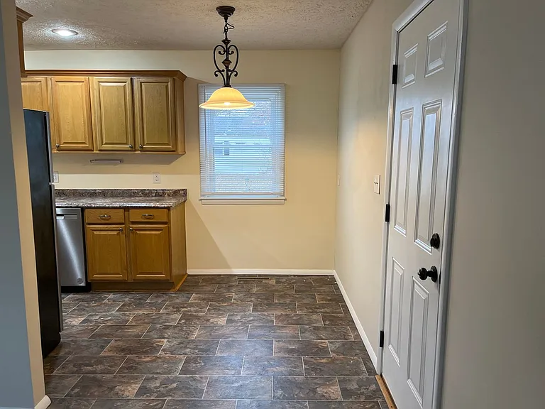 2204 W Madison St — Photo 5