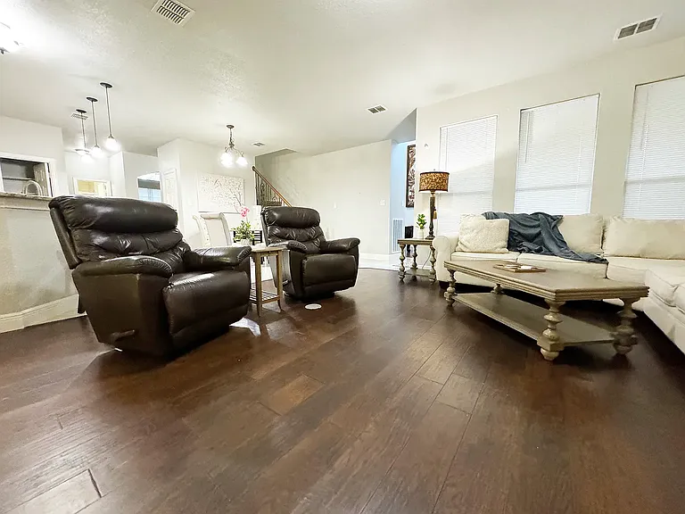 14587 Kelmscot Dr — Photo 35