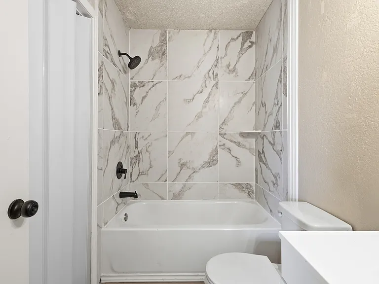 2528 Lido Ln — Photo 16