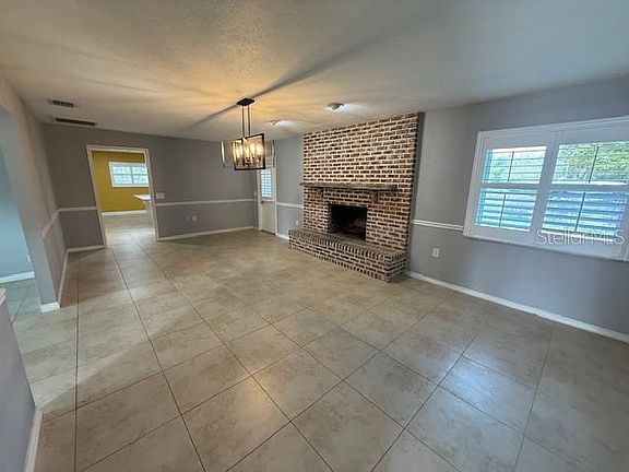 5th image of 1102 Fredrick Ln