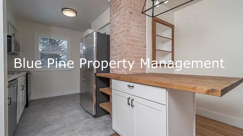 4 bed, 2.0 bath, 1696 sqft, $1,900 — Photo 4