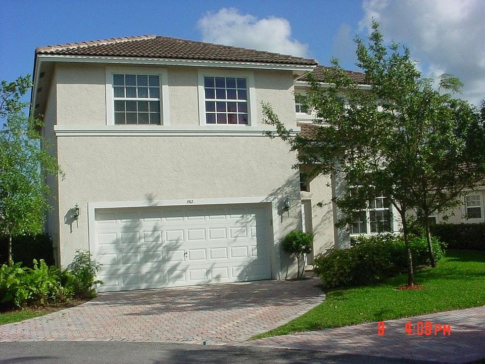 1912 Capeside Circle, Wellington, FL 33414
