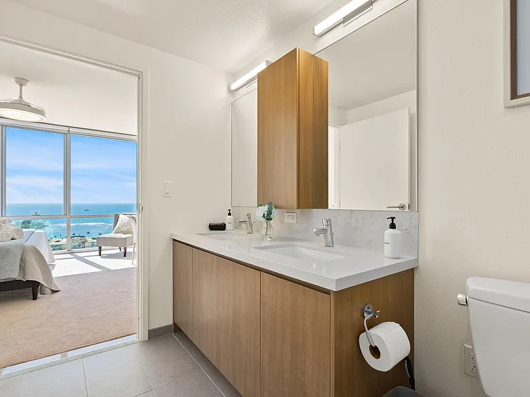 1391 Kapiolani Blvd #2600 — Photo 12