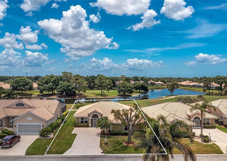 1st image of 8573 Lakeside Dr