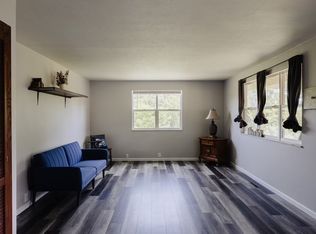 699 Weekly Run Rd, Ravenswood, WV 26164