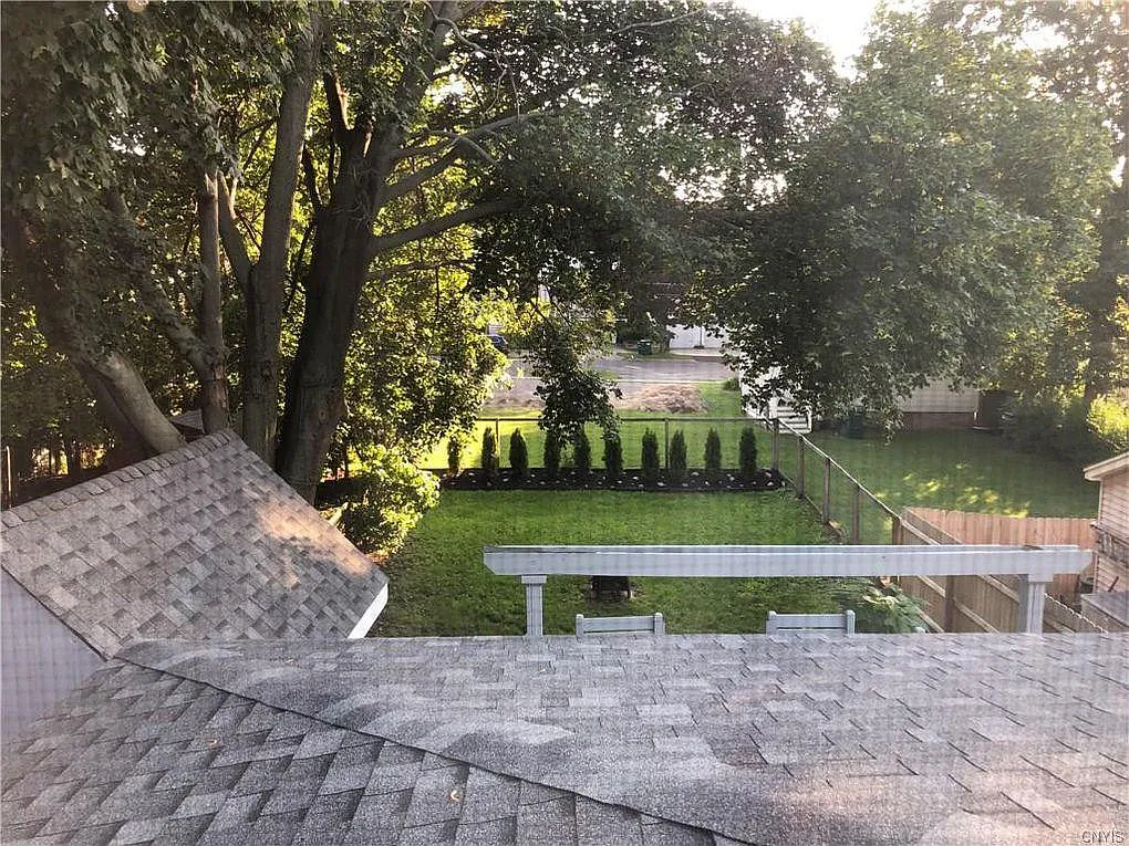 4 bed, 1.5 bath, 2264 sqft, $2,800 — Photo 3