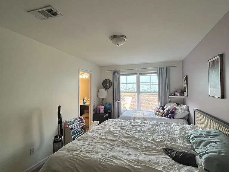 1217 Riverbrook Dr — Photo 11