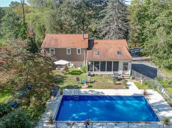 458 State Route 32, Wallkill, NY 12589