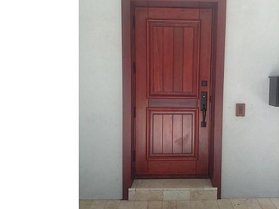 5th image of 1041 Almeria Ave