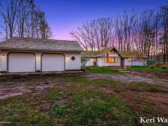 2nd image of 5214 Scenic Dr