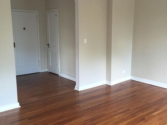 3rd image of 110 Woodside Grn APT 3B