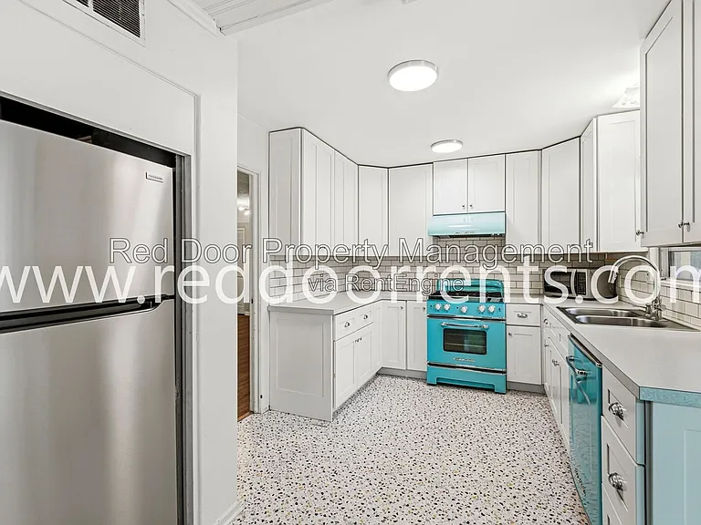 4701 Kessler Boulevard East Dr — Photo 6