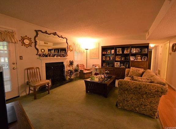 3rd image of 6012 Pinebark Ct #6012
