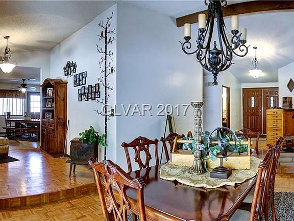 2nd image of 121 E Delamar Dr