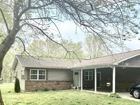 10817 Cabin Ln, Dexter, MO 63841