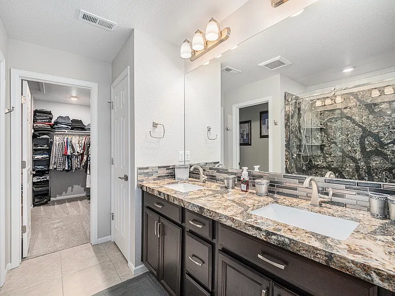 731 Shooting Star Way — Photo 19