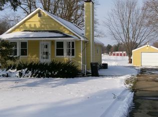 22461 Adams Rd, South Bend, IN 46628