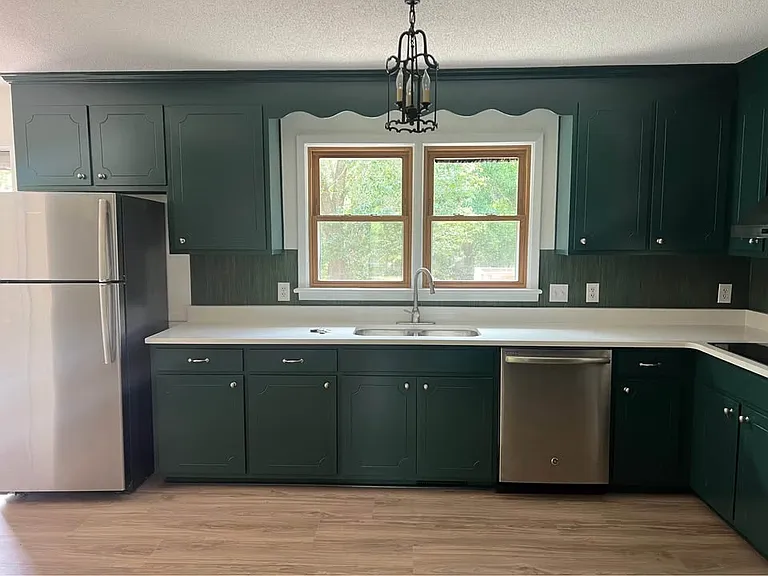 2915 Middle Sound Loop Rd — Photo 3