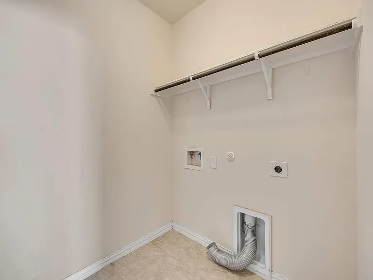 7212 Vail Ridge St — Photo 15