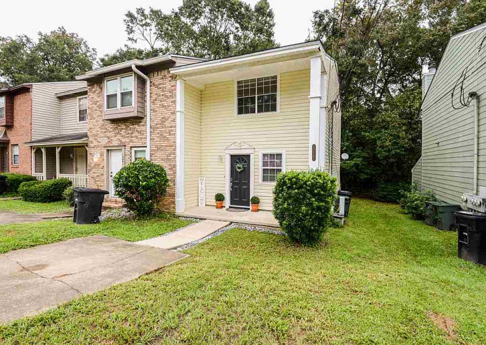 1st image of 1569 Jacks Dr #B