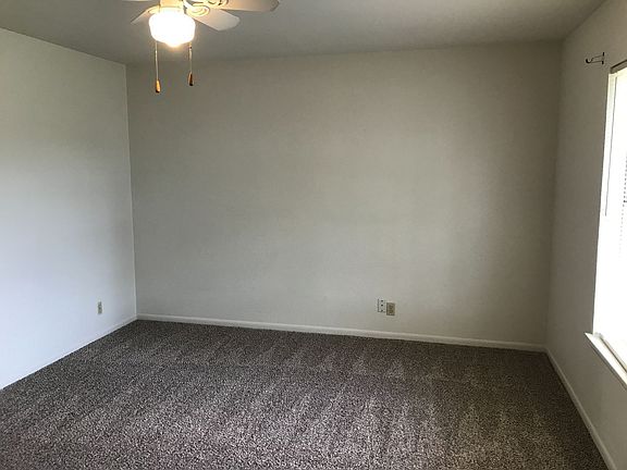 4th image of 6209 Vincent Dr