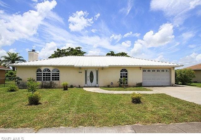 1st image of 1008 W Alverdez Ave