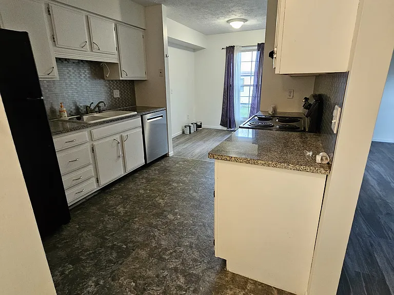 2901 Staten Ave #15 — Photo 6