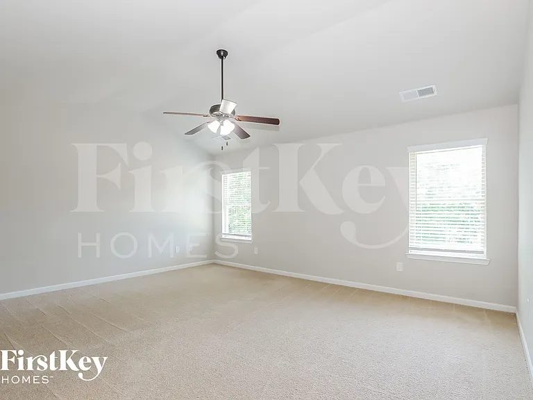 727 Hot Springs Trl — Photo 7