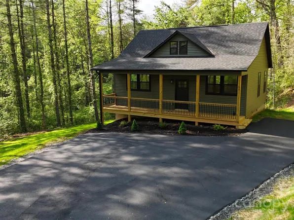 60 Country Cove Ct, Leicester, NC 28748