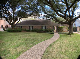 5979 Riverview Way, Houston, TX 77057