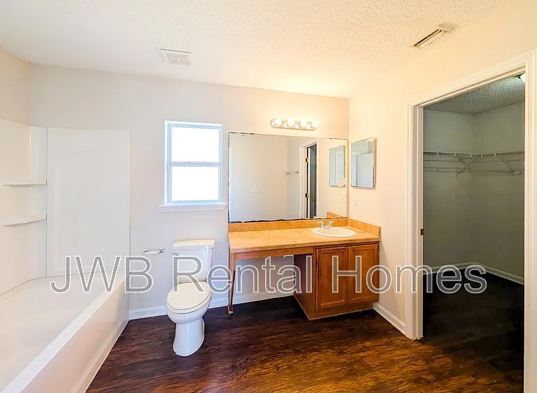 11646 Carson Lake Dr — Photo 12