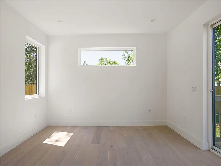 2609 Davis Ln #2 — Photo 13