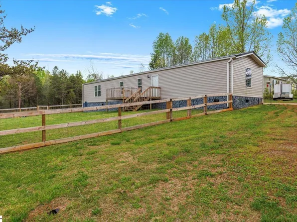236 Burgess Rd, Gaffney, SC 29341
